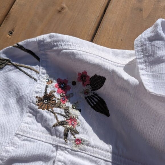 Cartise White Denim Jacket with Floral Embroidery Size US 4 - Picture 3 of 9